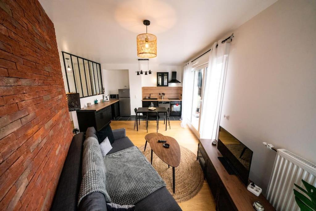 T3 Brooklyn - Luminous - - Wifi - Parking Apartment Nanterre